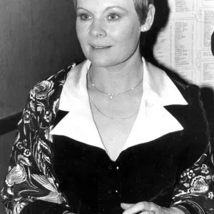 Judi Dench at Theatre Awards ceremony at Cafe Royal - 5 December 1977