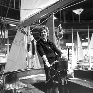 JULIE ANDREWS (ACTRESS) AT THE BOAT SHOW EARL COURT 1959 01 / 01 / 1959
