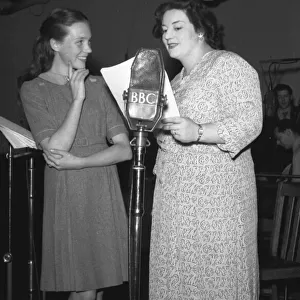 Julie Andrews at the age of 15 singing into a BBC microphone 1950