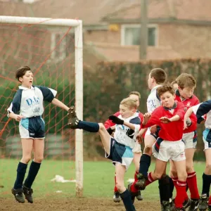 Kader (Blue) v Marton (Red), Under 12s league cup semi final. 7th March 1993