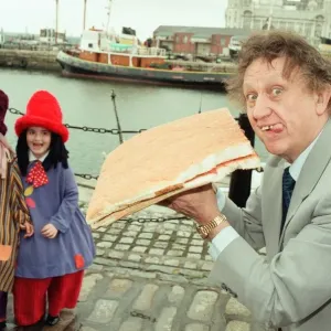 Ken Dodd launches the bring back the jam butty campaign