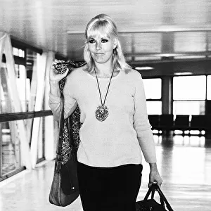 Kim Novak actress - December 1972 Arriving at Heathrow Airport London