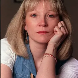 KIM TAYLFORTH 15 / 04 / 1995 KIM TAYLFORTH 15 / 04 / 1995