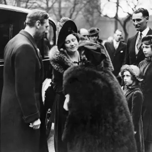 King George VI with Queen Elizabeth and their two daughters Princess Elizabeth King George VI with Queen Elizabeth and their two daughters Princess Elizabeth