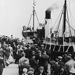 Kingston Cairngorm seen here leaving Hull for the Northern fishing grounds. Circa 1935