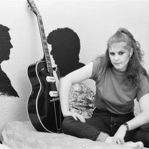 Kirsty MacColl - singer. Pictured at home in 1981. Kirsty Anna MacColl Kirsty MacColl - singer. Pictured at home in 1981. Kirsty Anna MacColl