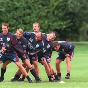 L TO R: SOUTHGATE, PEARCE, STONE, DRAPER, SHEARER, LE TISIER, DURING ENGLAND TRAINING