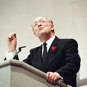 Labour leader Neil Kinnock press conference at Millbank the day before the 1992 General