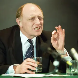 Labour leader Neil Kinnock speaking in the run-up to the 1992 election, Cambridge Labour leader Neil Kinnock speaking in the run-up to the 1992 election, Cambridge