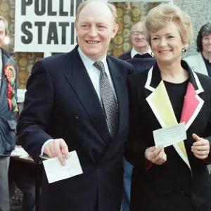 Black and white print of Neil Kinnock casting his vote Black and white print of Neil Kinnock casting his vote