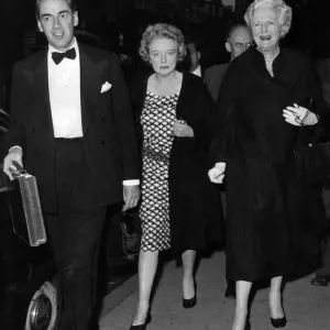 Lady Churchill (right) arrives at the Middlesex hospital to visit Sir Winston Lady Churchill (right) arrives at the Middlesex hospital to visit Sir Winston