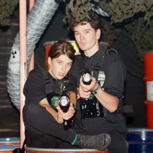Laser Quest ist der Name eines kanadischen/englischen Innenlasertagspiels mit Infrarot. Laser Quest ist der Name eines kanadischen/englischen Innenlasertagspiels mit Infrarot.