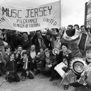 Leading the cheers, 1977 Old Trafford Print