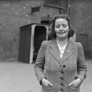 Leading Fire woman Isobel Brown who is in charge of the Fire Control Room in Nuneaton Leading Fire woman Isobel Brown who is in charge of the Fire Control Room in Nuneaton