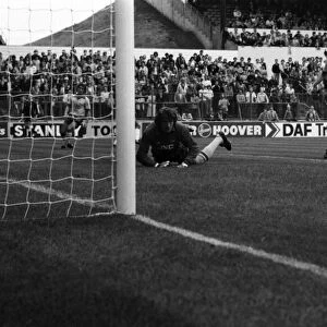 Leeds United 0 v. Arsenal 0. Division one football. September 1981 MF03-14-049