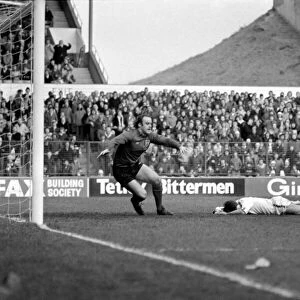 Leeds United 1 v. Sunderland 0. Division One Football. February 1981 MF01-33-025