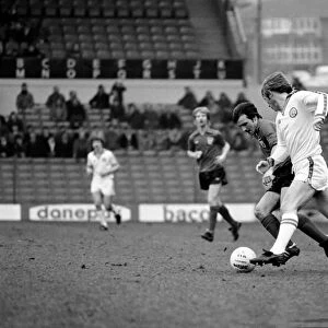 Leeds United 1 v. Sunderland 0. Division One Football. February 1981 MF01-33-038