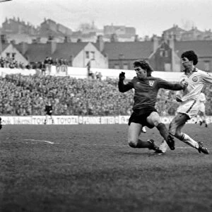 Leeds United 1 v. Sunderland 0. Division One Football. February 1981 MF01-33-040