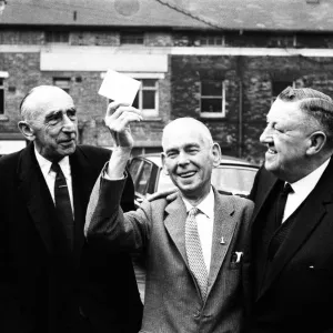 Leeds United fan Harry Dunderdale who emigrated to Australia Leeds United fan Harry Dunderdale who emigrated to Australia