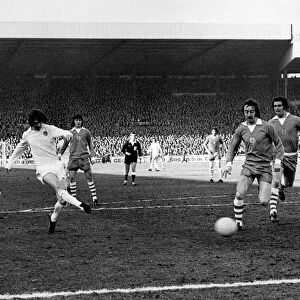 Leeds United v Newcastle United. Leeds United centre forward Alan Clarke lets fly with a