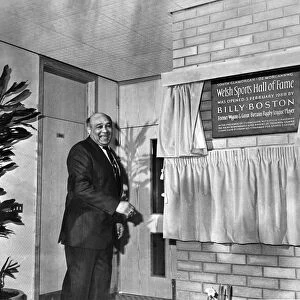 Legendary Wigan Warriors rugby league player Billy Boston smiles unveils a plaque named