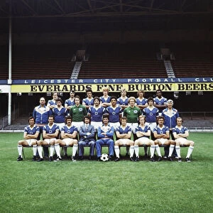 Leicester City squad line up with new manager Frank McLintock at Filbert Street at