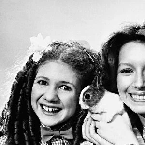 Lena Zavaroni Singer and stage school friend Bonnie Langford who also shot to fame young
