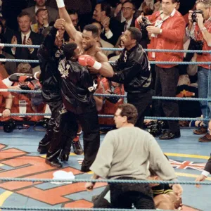 Lennox Lewis vs Donovan Razor Ruddock. Lewis retained his British