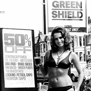 Lesley Fers Model - shops at petrol station