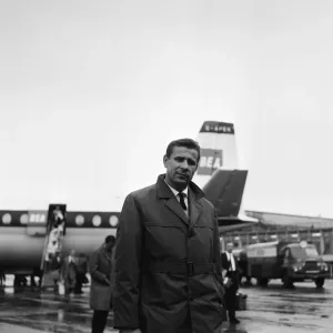 Lev Yashin, Dynamo Moscow and Soviet Union Goalkeeper arrives at Manchester Ringway Lev Yashin, Dynamo Moscow and Soviet Union Goalkeeper arrives at Manchester Ringway
