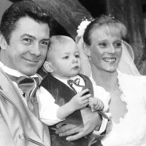 Lewis Collins with Family Print - 00134 Lewis Collins with Family Print - 00134