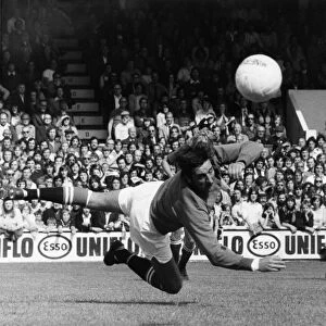Leyton Orient v Manchester United league match at Brisbane Road August 1974