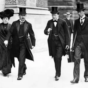 David Lloyd George and Family on Budget Day Print 1909
