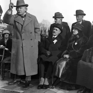 David Lloyd George, Führer der Liberalen Partei, ist hier zu seinem letzten Redepunkt gesehen worden