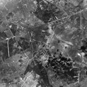 Print of US Eighth Air Force Raid on Bordeaux