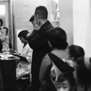 Life in 1960s Colonial Hong Kong, with a rapidly growing population of more than 4 Life in 1960s Colonial Hong Kong, with a rapidly growing population of more than 4