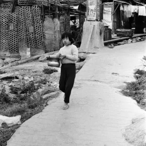 Life in 1960s Colonial Hong Kong, with a rapidly growing population of more than 4 Life in 1960s Colonial Hong Kong, with a rapidly growing population of more than 4