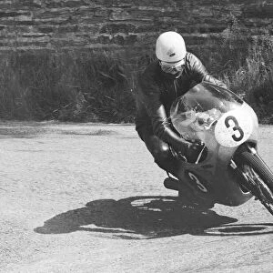 Lightweight 125cc race, Isle of Man. Jim Redman in action. 4th June 1964