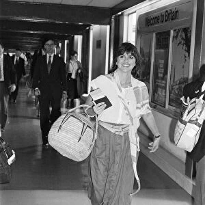 Linda Ronstadt arrives at London Heathrow Airport on their way to Los Angeles