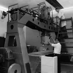 Coventry Linear Accelerator Installation Print, 1971 (00935)