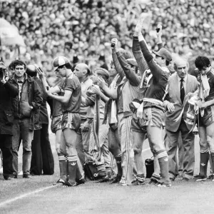 A combined team photograph of Liverpool and Everton after the FA... News Photo - Getty Images