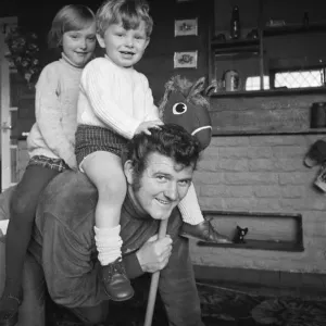 Liverpool Goalkeeper Tommy Lawrence with Family Print, February 1970