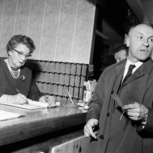 Liverpool manager Bill Shankly arriving at Windsor Hotel. 11th November 1964