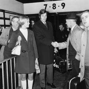 Bill Shankly Greets John Toshack Print 1970 Bill Shankly Greets John Toshack Print 1970