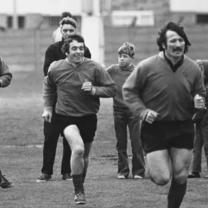 Liverpool trainer Joe Fagan casts his expert eye over Ray Clemence, Ian Callaghan