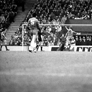 Liverpool v. Chelsea. May 1985 MF21-04-022 The final score was a four three