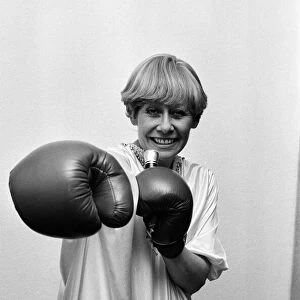 Liz Dawn aka Vera Duckworth of Coronation Street fame wearing boxing gloves. 7th May 1982