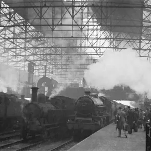 Locomotives and trains of the London Midland Service seen here at Birmingham New Street Locomotives and trains of the London Midland Service seen here at Birmingham New Street