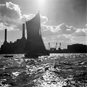 London Scenes Places 1945-1950 - Ships / Boats sail past Battersea Power Station