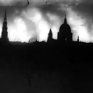 London Skyline Print - Saint Paul's Cathedral 1940